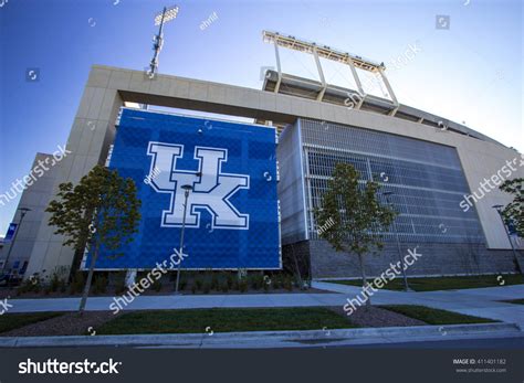 University Of Kentucky Football: Over 73 Royalty-Free Licensable Stock ...