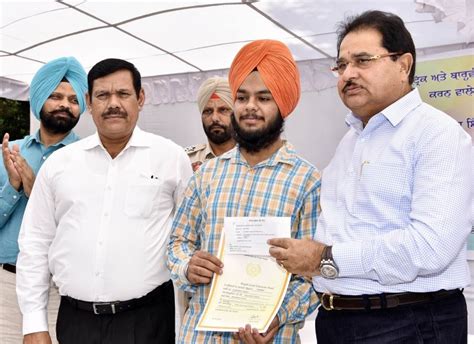 Education Minister Gives Cash Award of Rs.15.50 Lakh to 18 Meritorious ...