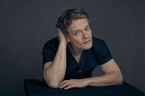 33 Facts about Alfie Allen - Facts.net