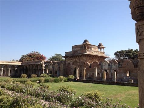 Champaner Photos - Featured Images of Champaner, Panchmahal District ...