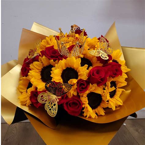 Sunflower And Red Rose Bridal Bouquet at Jeff Chavis blog