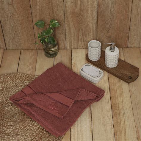 Buy Peach Cotton 450 GSM Bath Towel Online in India - Monte Carlo