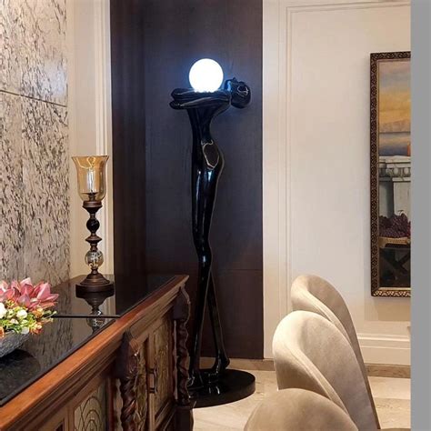 PRIDEFUL MS ROSE HUMANOID FLOOR LAMP – VIIVAZ