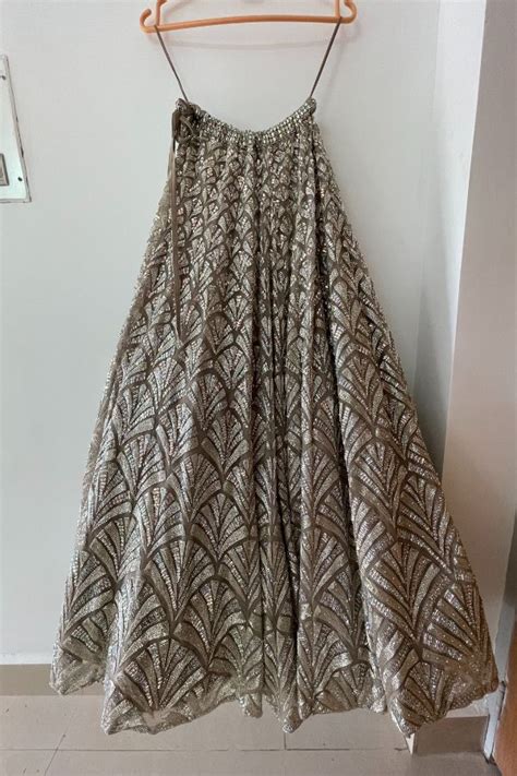 SEEMA GUJRAL SILVER LEHENGA SET – Kuro Clothing India