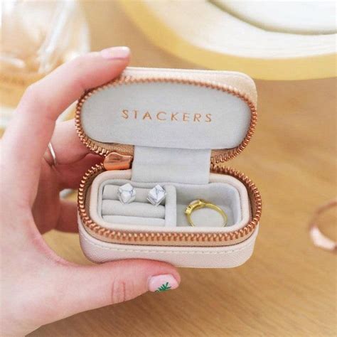 Stackers London Jewellery Box with Lid Medium - Black | Modern Quests