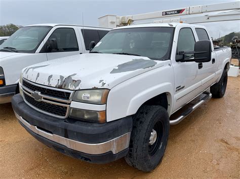 2006 CHEVROLET 2500 HD Pickup Truck - J.M. Wood Auction Company, Inc.