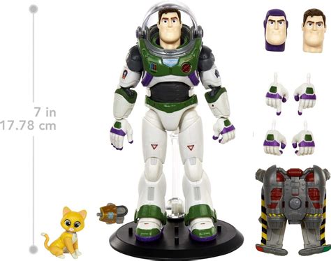 Buy Mattel MTTHHJ63 Lightyear Buzz Collector Spotlight Figure Online at ...