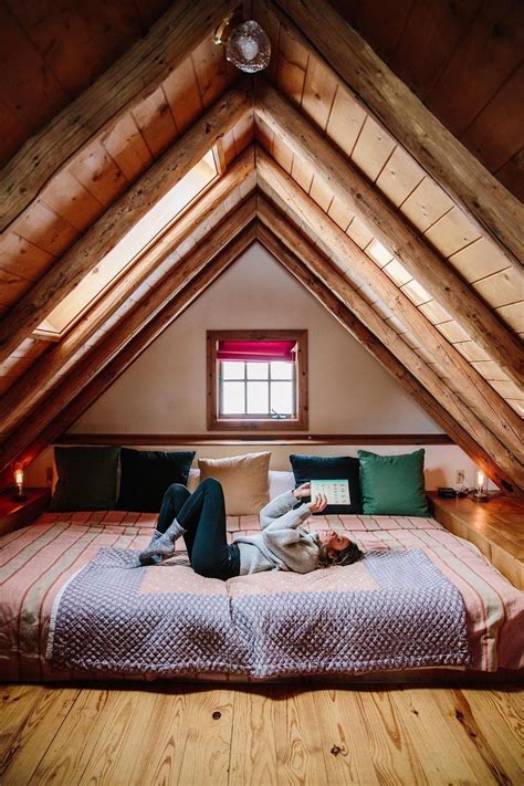 rustic attic bedroom ideas