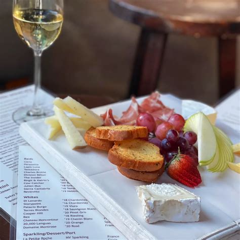 11 Can't-Miss Bars in Bend Oregon