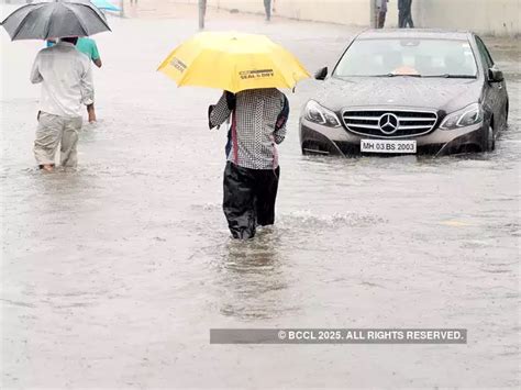 10 things to keep your car rain-ready - 10 things to keep your car rain ...