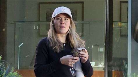 Love Is Blind star Sparkle Megan fires ‘be quiet!’ after receiving ...