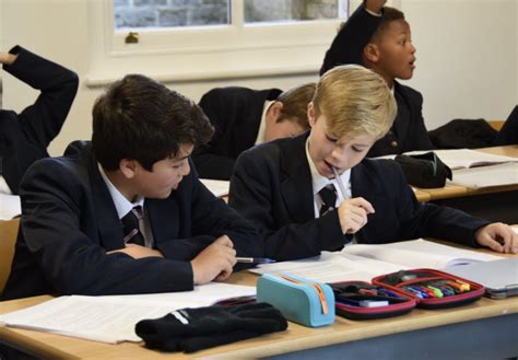 英国寄宿学校排名-GCSE成绩Top100 | 英国大学中心