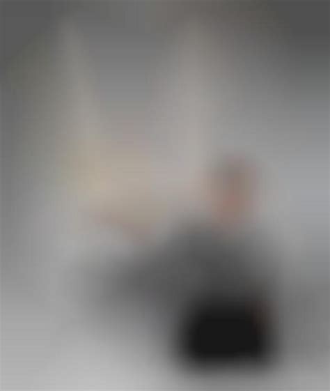 Weightless Timber Tables : lightest wooden table