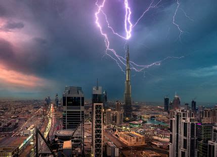 Thunderstorms and flash flooding takes aim for the Middle East | Skymet ...