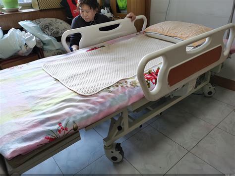 把养老院床位搬回家总共分几步？北京家庭照护床位建设“开闸”|北京|养老服务|养老_新浪新闻