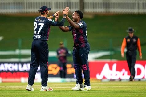Dealing with the pressure of T10 format will help me: Odean Smith