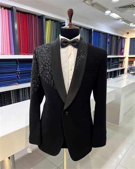 Designer Men Suits 的图像结果