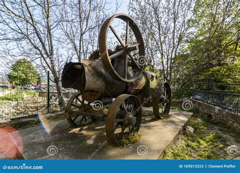 Old steam engine stock image. Image of history, metal - 109013323