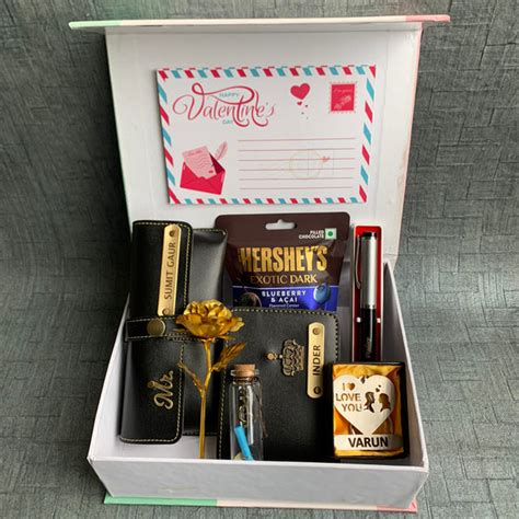 Men Valentine Combo Gift Pack With Personalized Name - Giftsholic