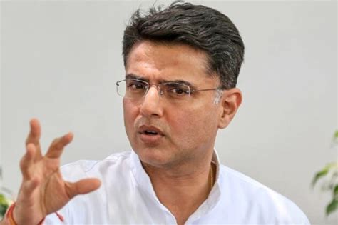 'राजस्थान से 10 रुपये सस्ता हरियाणा में पेट्रोल' बजट पर गहलोत-पायलट ने ...