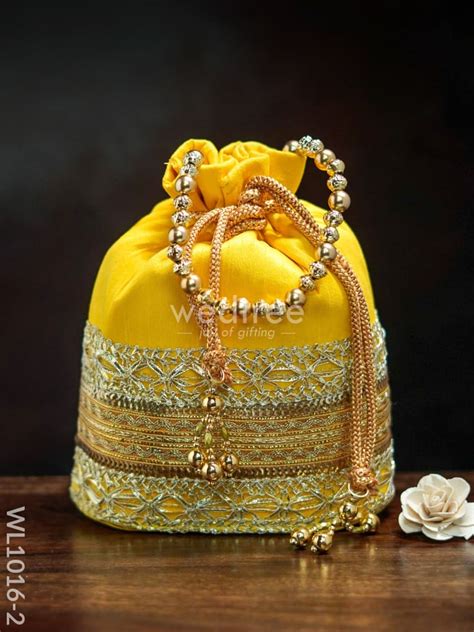 Potli Bag with Layered Embroidery and Zari work - WL1016 – Wedtree