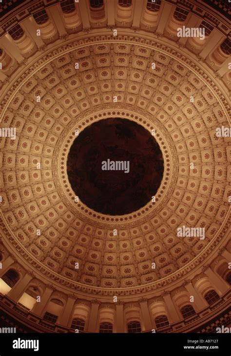 Main Interior Building 的图像结果