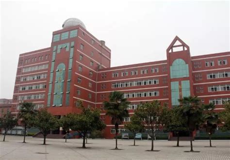 阜阳普高学校有哪些,阜阳市高中排名前十名 - 考百分