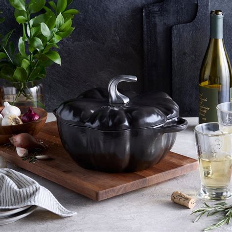Staub USA | 🖤 GIVEAWAY CLOSED 🖤 Thanksgiving is approaching fast and ...