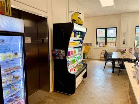 Busy Bee Coffee & Wine Bar | Charming Indoor Coffee Shop Space ...