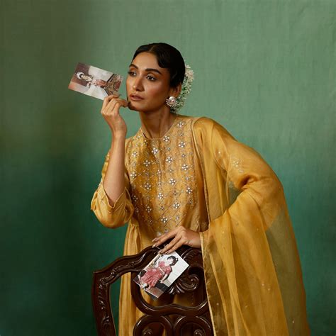 Manika Outfit – Chokhi Chorri