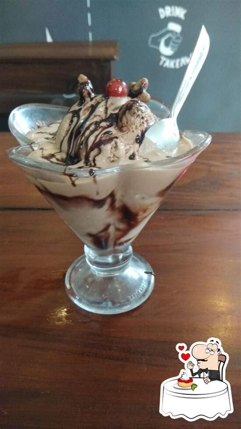 Holy Foods & Sweets, Kottayam - Restaurant menu, prices and reviews