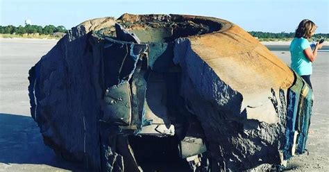 Alien Beach 的图像结果