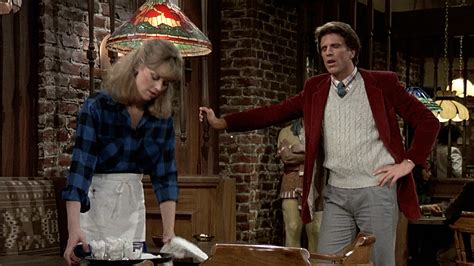 Watch Cheers Season 4 Episode 8: The Bar Stoolie - Paramount+ Australia