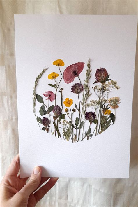 Pressed Wildflower Meadow | Pressed flower crafts, Pressed flower art ...