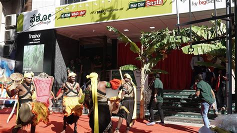 Tata Group backed BigBasket forays into offline retail with launch of ...