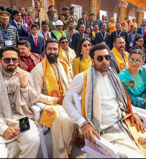 Ayodhya Ram Mandir : అయోధ్య రామ మందిర ప్రారంభోత్సవంలో సెలబ్రిటీస్ ...