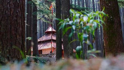 Devalsari Temple Is An Uttarakhand's Hidden Gem For Nature Lovers