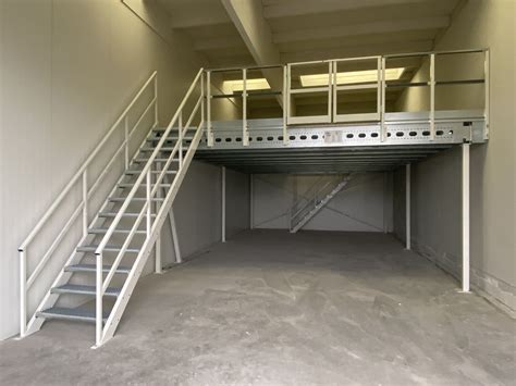 Mezzanine floors for units