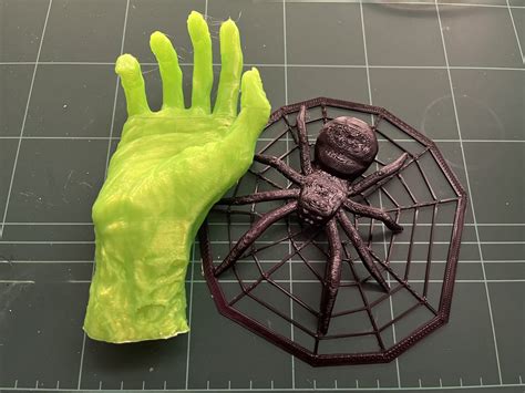 Simple 3D-printed Halloween decorations - Raspberry Pi