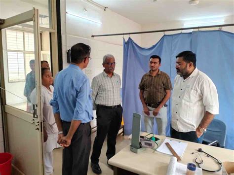 Amreli District Nodal Officer Dr. Rajesh Gopal visited Rajula Hospital ...