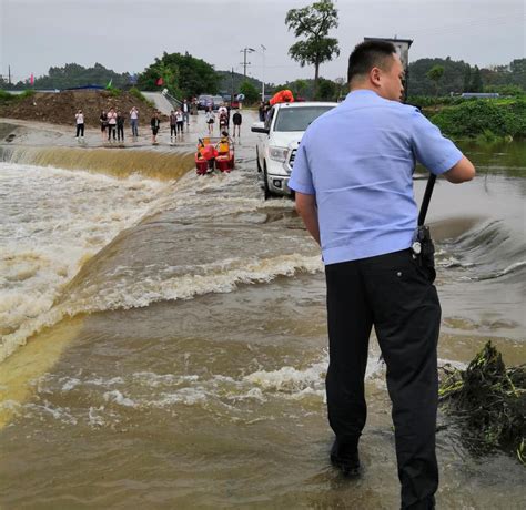 福州一消防车救援途中被洪水冲走，在外村民：联系不上家里人_永泰县_暴雨_福建