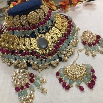 ZEVAR | Kundan Bridal Choker Necklace With Earring & Maangtika – Zevar