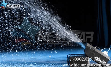 Dịch vụ tạo hiệu ứng tạo tuyết, hiệu ứng tuyết rơi cho sân khấu sự kiện
