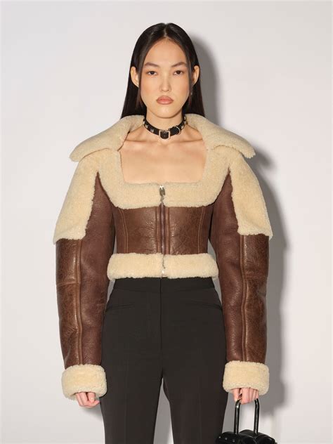 CROPPED SHEARLING JACKET | AMBUSH® Official | Shearling jacket, Fur ...