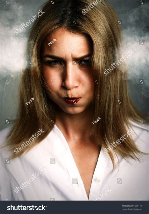 Exploding Head Girlfriend 的图像结果