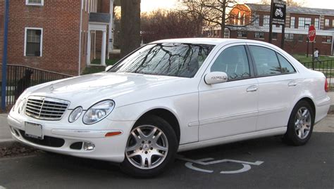 2006 Mercedes-Benz E320 Base CDI 4dr Sedan 5-spd TouchShift w/OD