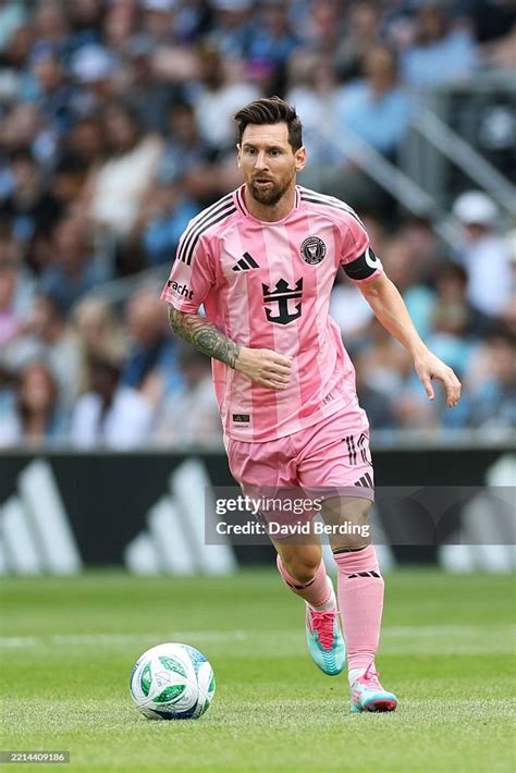 Lionel Messi of Inter Miami CF runs with the ball during the MLS ...