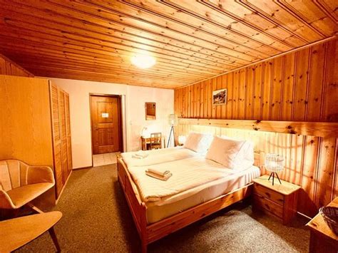 HOTEL OLD INN, SAAS (Saas im Prattigau) - Inn Reviews, Photos, Rate ...