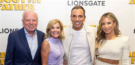 Inside Simone Lutgert Gomez's Philanthropic Journey and Life with the ...