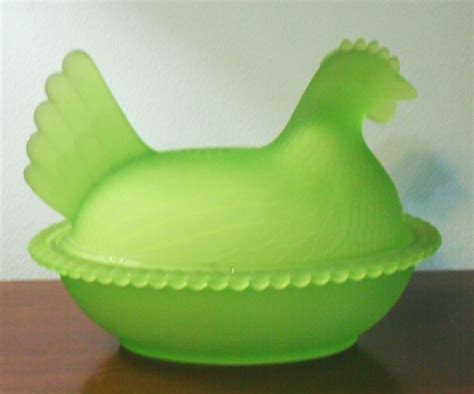 Indiana Glass Company Hen-on-Nest Dishes | Indiana glass, Hens on nest ...